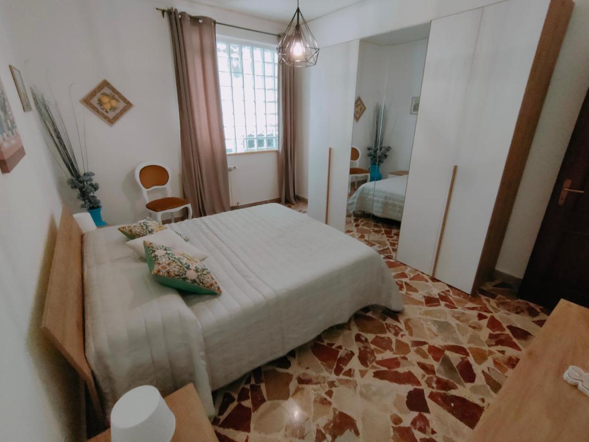 Casa Vacanza La Sicula Палермо Екстериор снимка